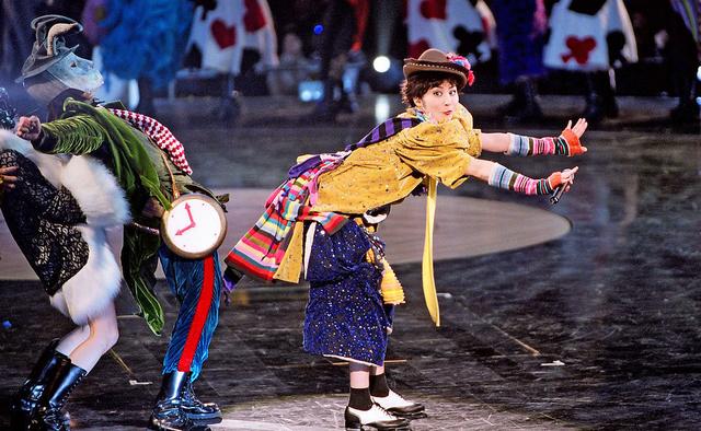 出了《恋爱情色》《风花雪》《花花宇宙》《飞吧》等专辑,唱出了很多