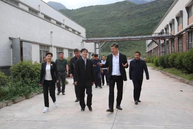 坐拥195亿12年连续赚钱汕头首富联美苏素玉家族有什么秘诀