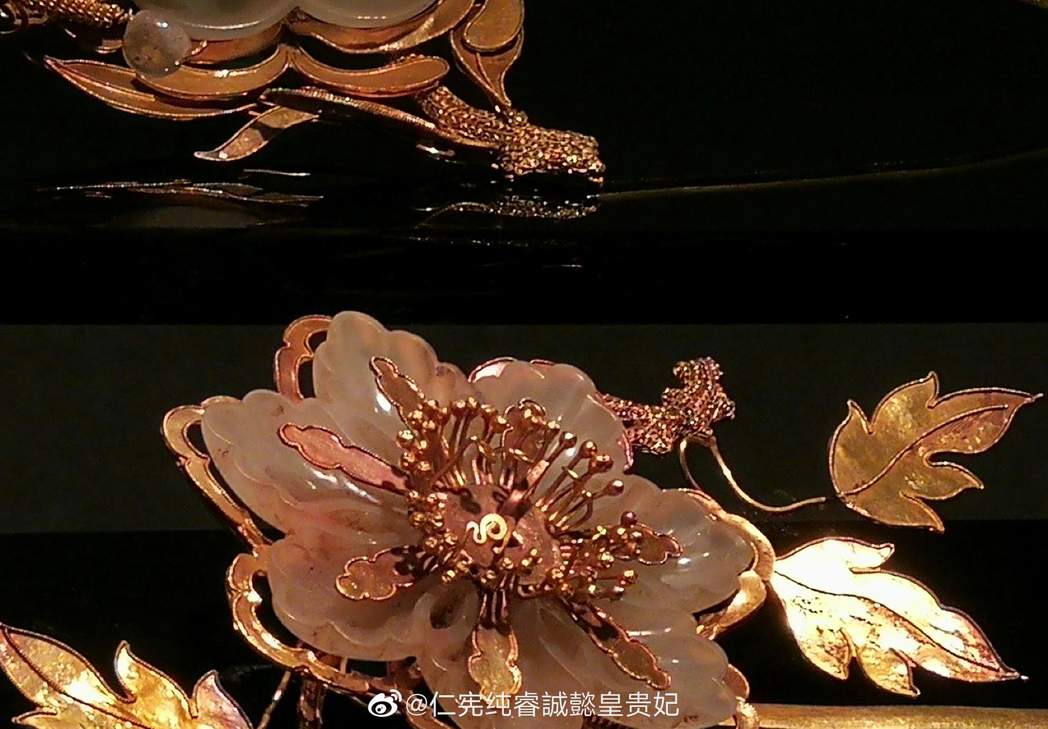 北京首都博物馆藏· 清代金镶玉蝴蝶形头簪|蝶恋花|金叶|纹样|金丝|展翅_新浪新闻