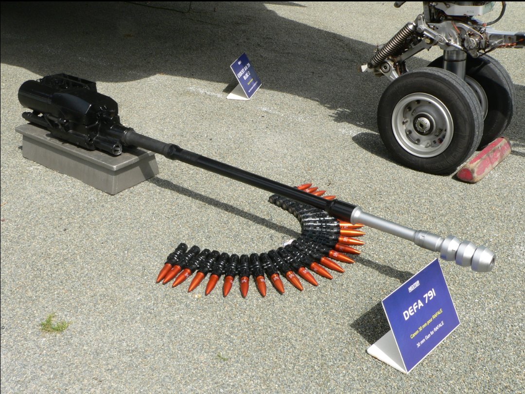 法国"阵风"战斗机装备的30m791型30毫米航炮,射速每分钟2500发