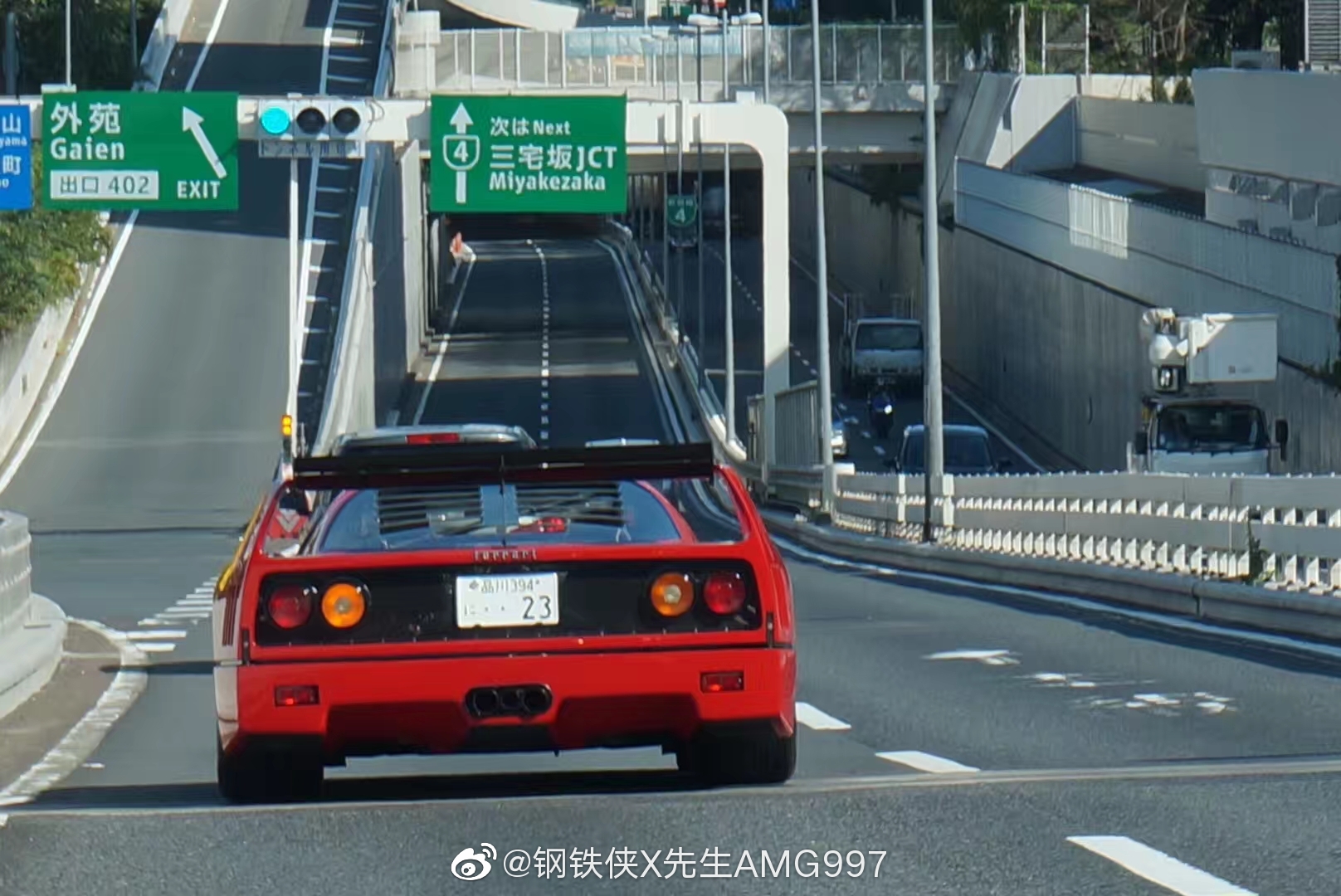 朋友在日本东京首都高上遇到的活体法拉利珍宝f40 箱崎pa小黄鸭 朋友在日本东京首都高上遇到的活体法拉利珍宝f40 箱崎pa小黄鸭