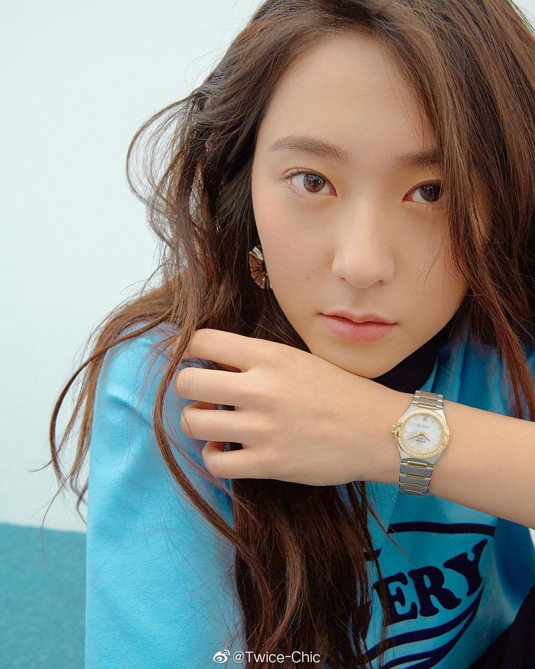 郑秀晶 x elle korea 5月刊大片 | 干净裸妆,清冷素雅尤为自在