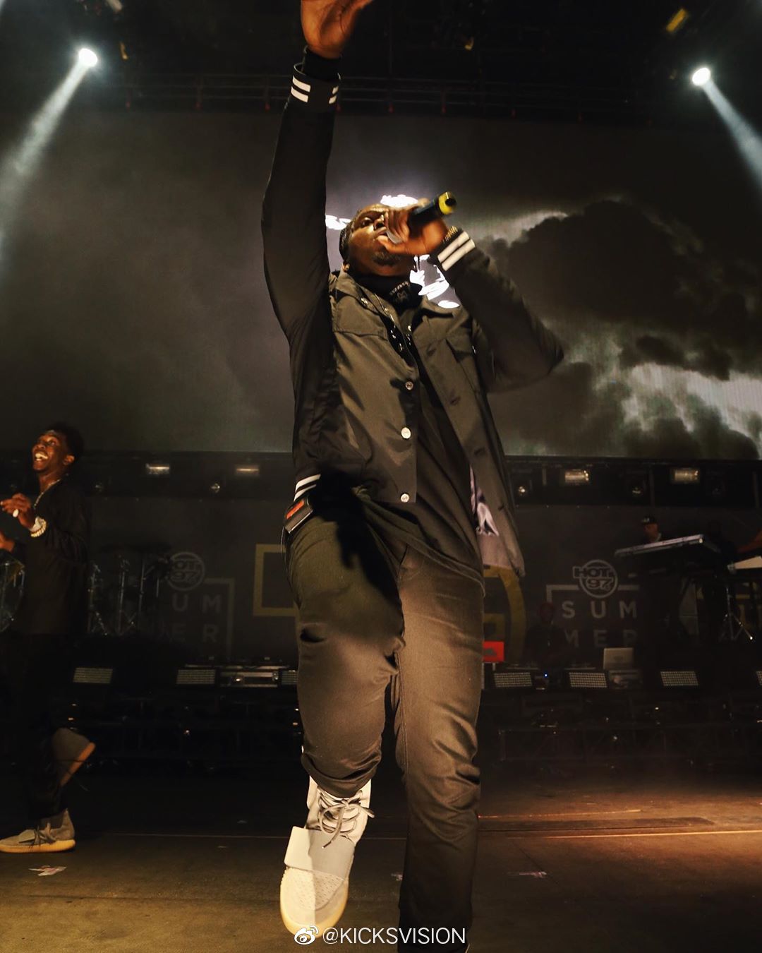 travis scott yeezy 750