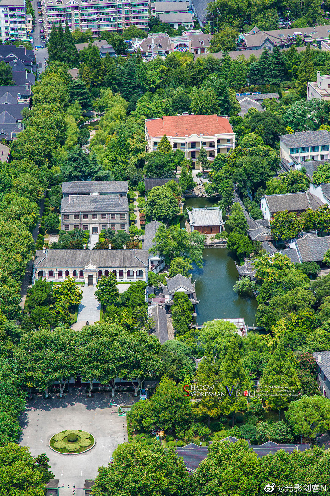 南京总统府景区,是中国近代建筑遗存中规模最大,保存完整的建筑群