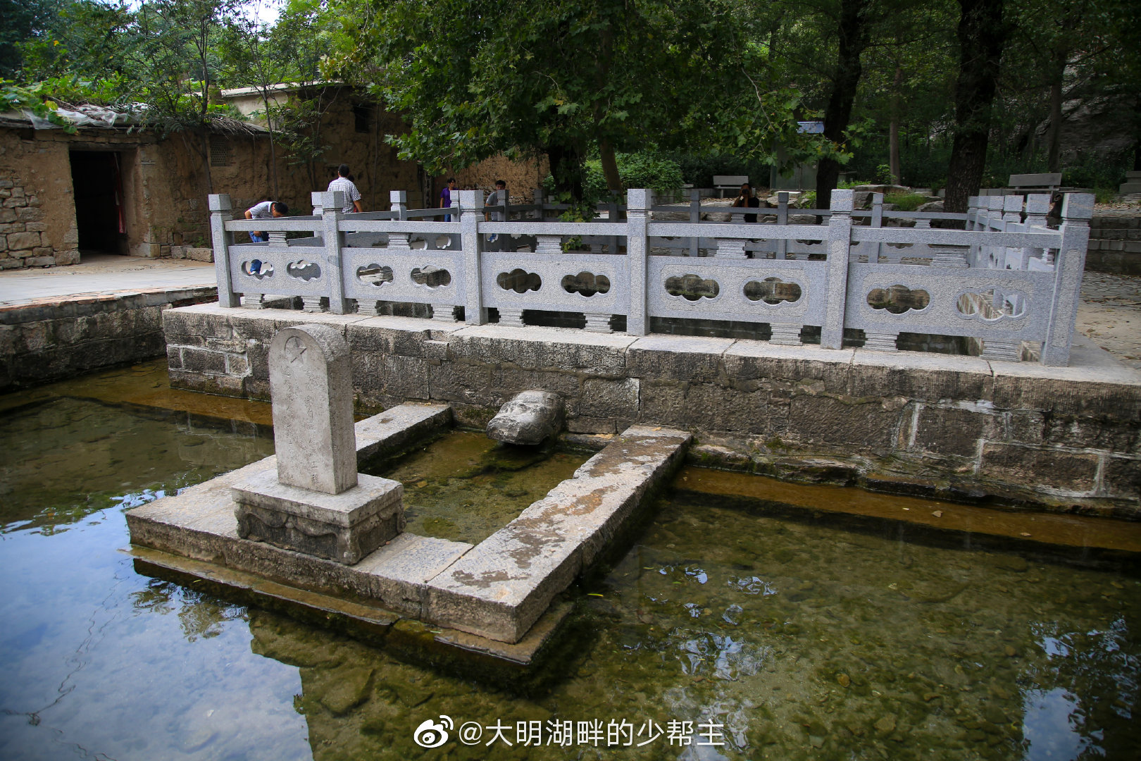 洪范池镇是"山东省旅游强乡镇"因名泉--洪范池而得名