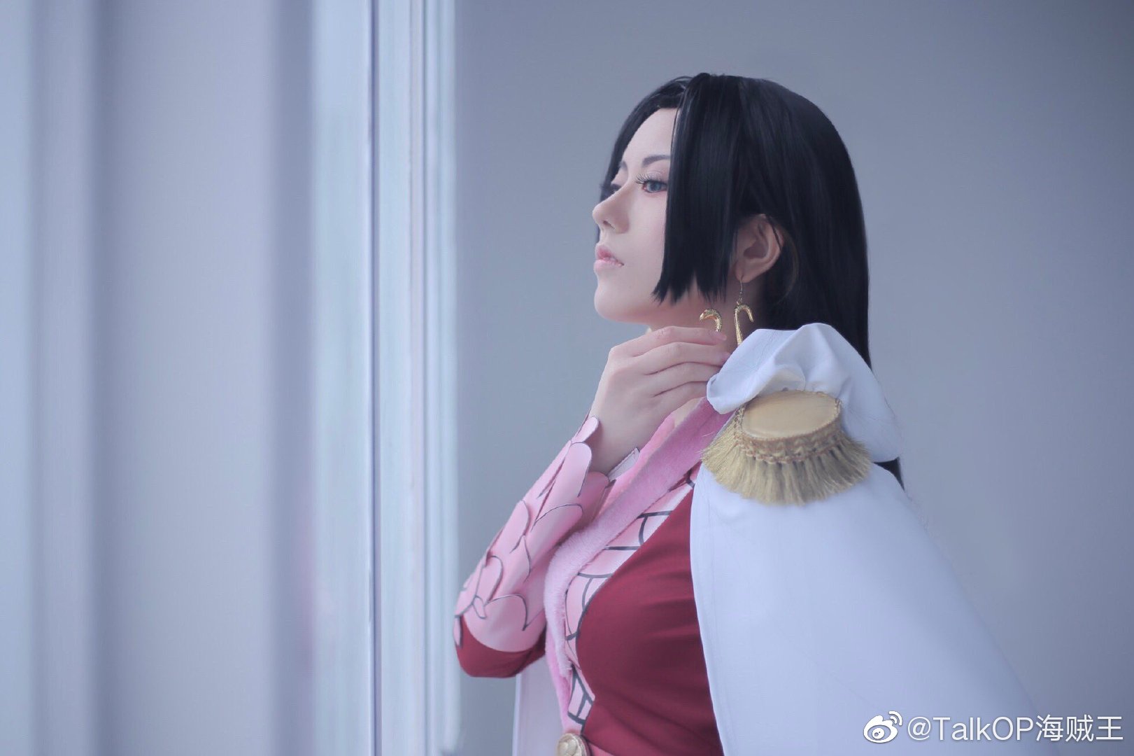 日本的娜美coser今天专门cos女帝博雅汉库克庆生啦出处图3