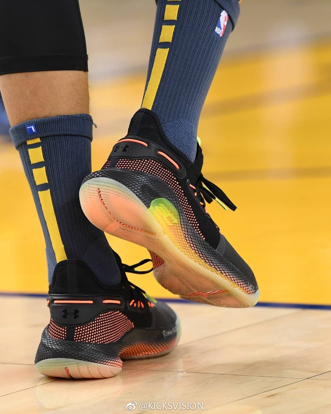 stephencurry 昨天上脚了under armour curry 6.