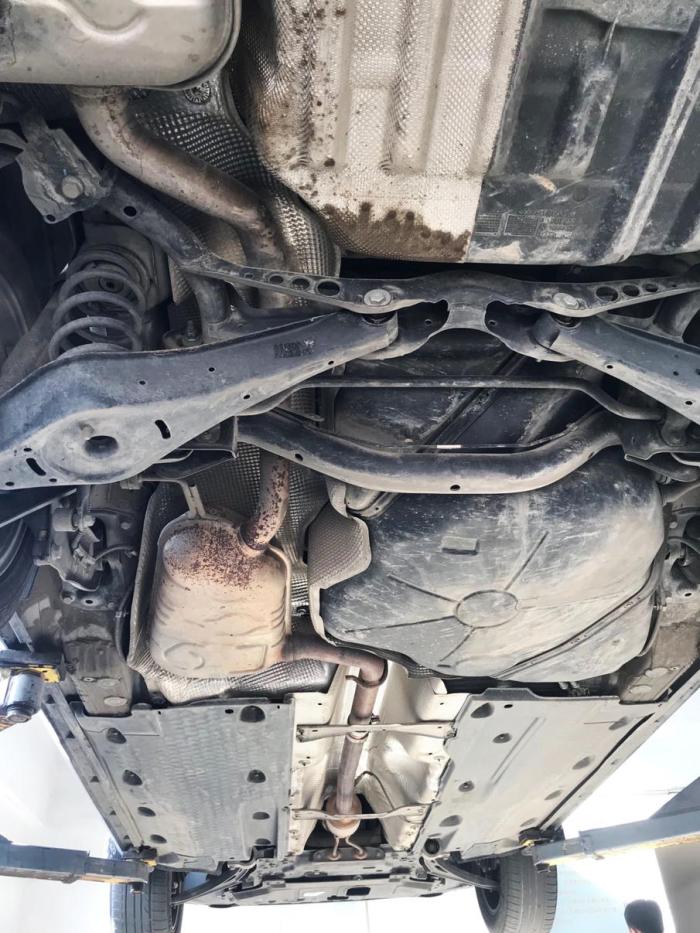 因为迈腾出厂的时候已经做了底盘的防锈处理.