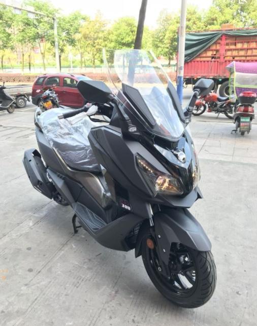 三阳最拉风的踏板车售398万27匹功率同级中的佼佼者