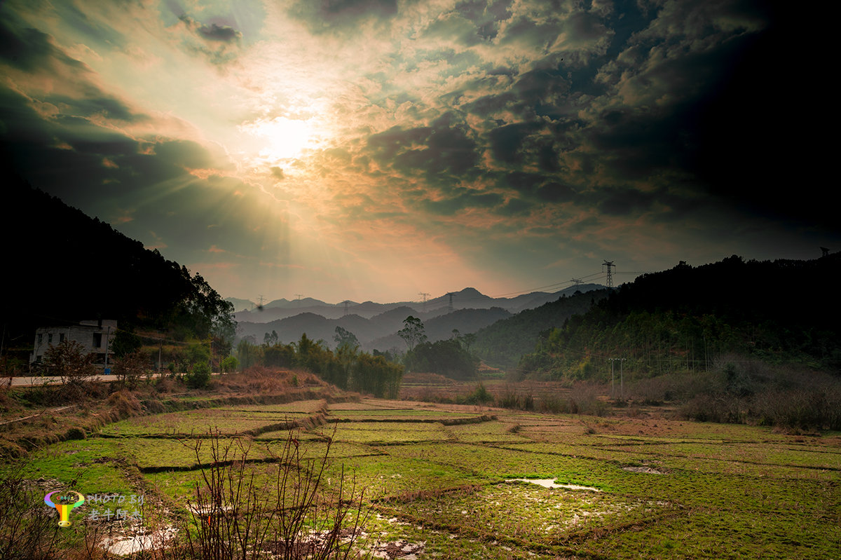 拍摄于肇庆封开都平白垢谷圩