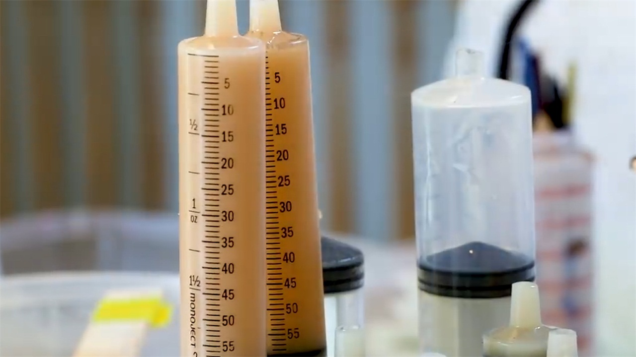 易容术真的存在?老外研发易容面具,又一乔