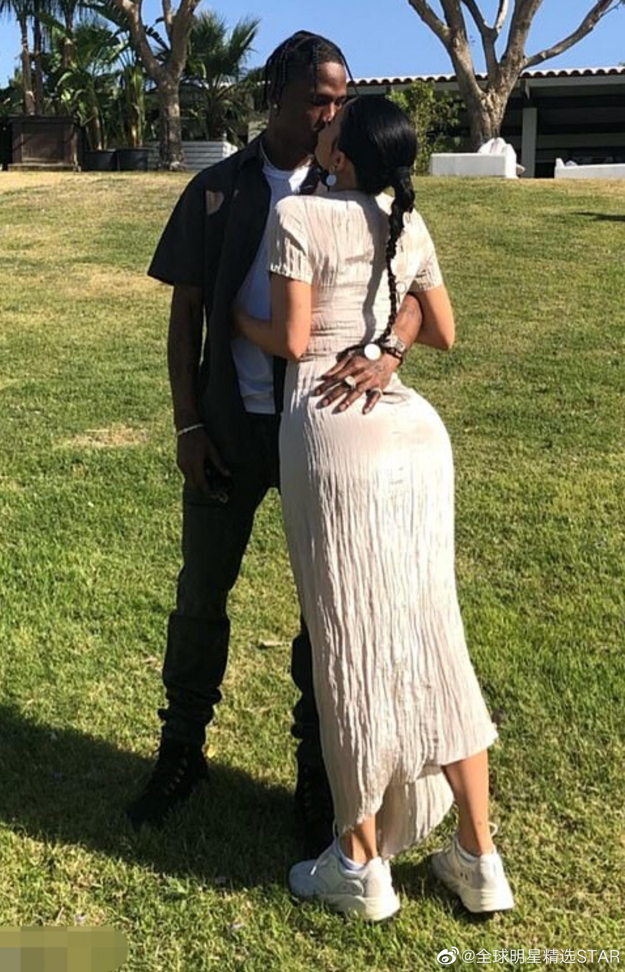 卡戴珊家族的小妹凯莉·詹娜和男友特拉维斯·斯科特用行动打破了感情