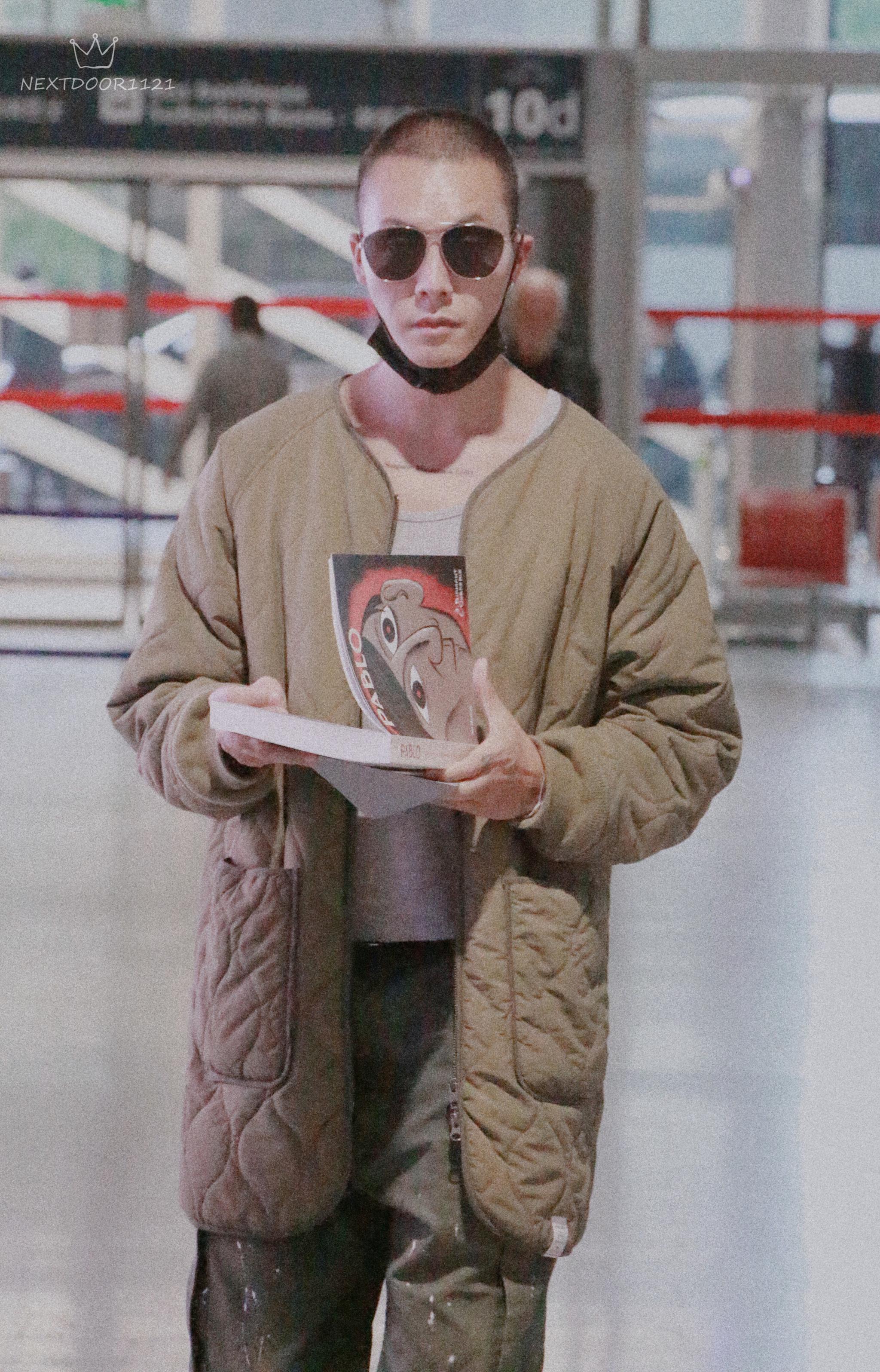 帅气寸头 性感锁骨,清爽有型的大帅哥