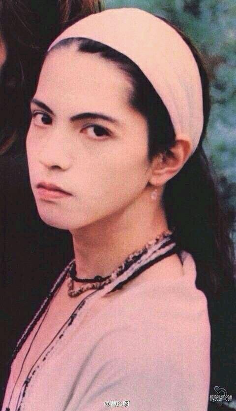 日本彩虹乐队主唱hyde
