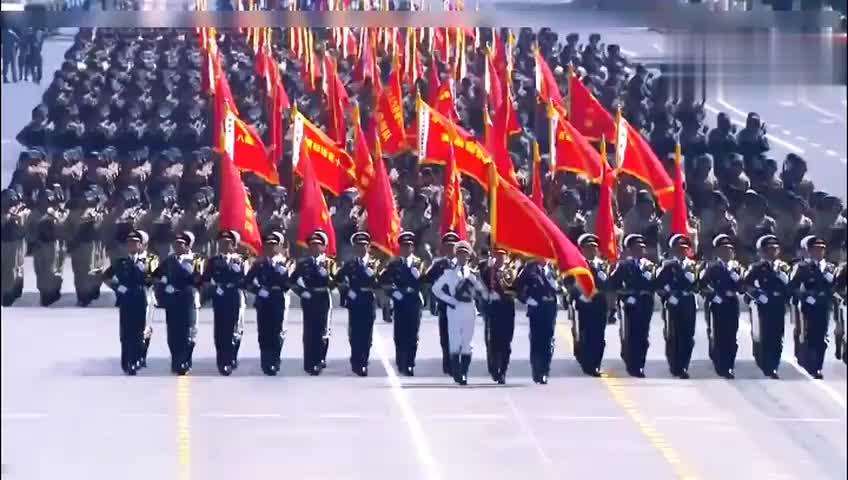 中国抗战70周年阅兵徒步方队,这整齐的一排排,帅哭了!
