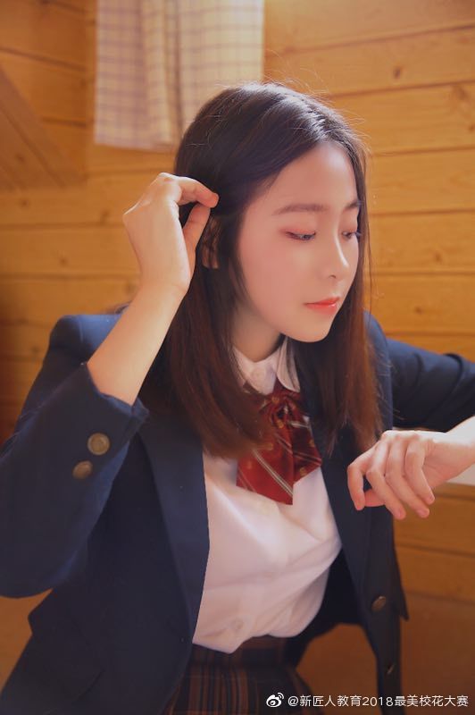 中国赞|拍摄|形象照|海口经济学院_新浪新闻