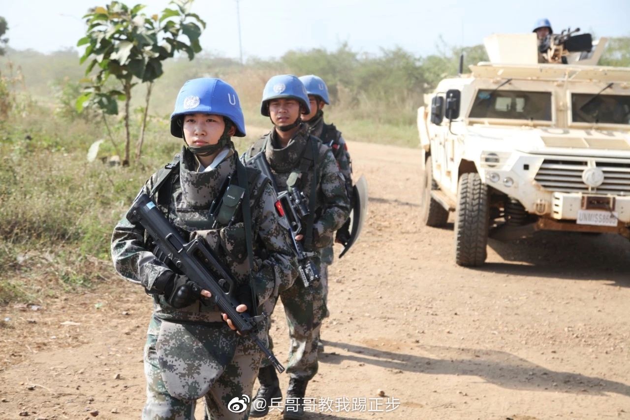在南苏丹中国维和步兵营有这样一个女子步兵班她们由13名女兵组