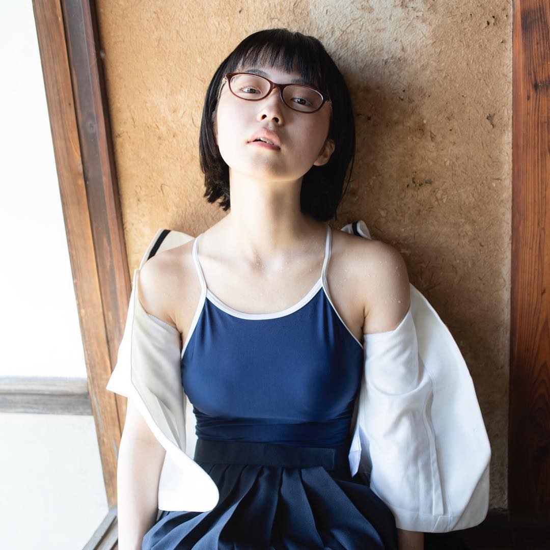 少女礼赞 276–290@青山裕企yukiaoyama