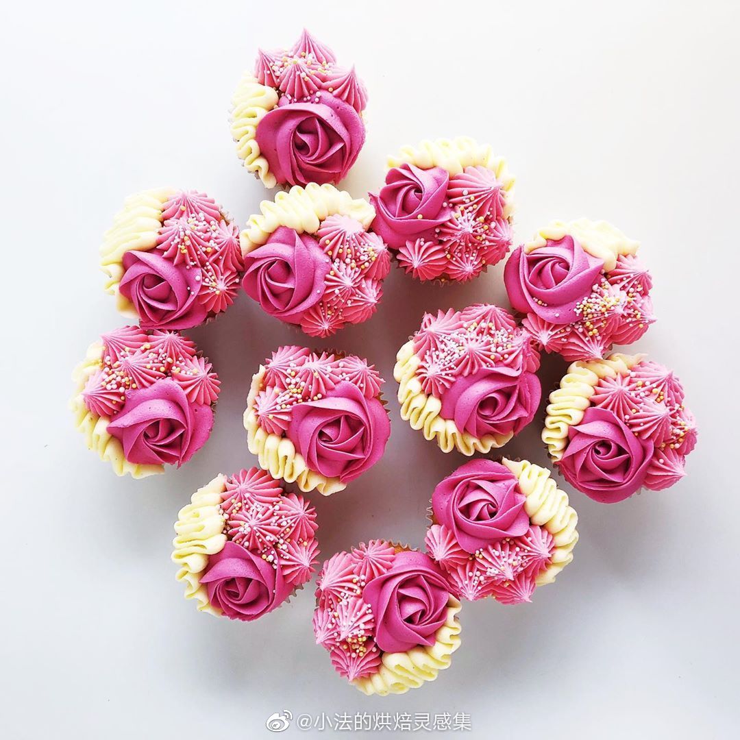 简单裱花组合的纸杯蛋糕灵感2在没有插件和别的附属装饰时,这样的方法