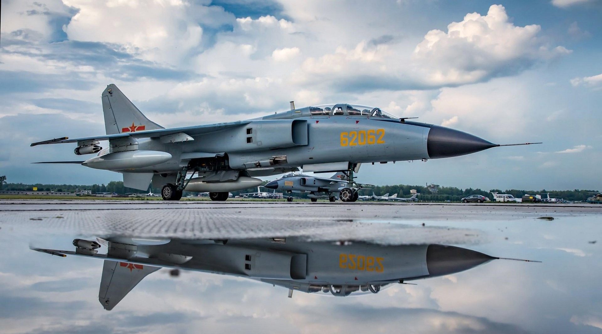 歼20每小时的燃油花费,低收入家庭一年的花销也不一定能达到?