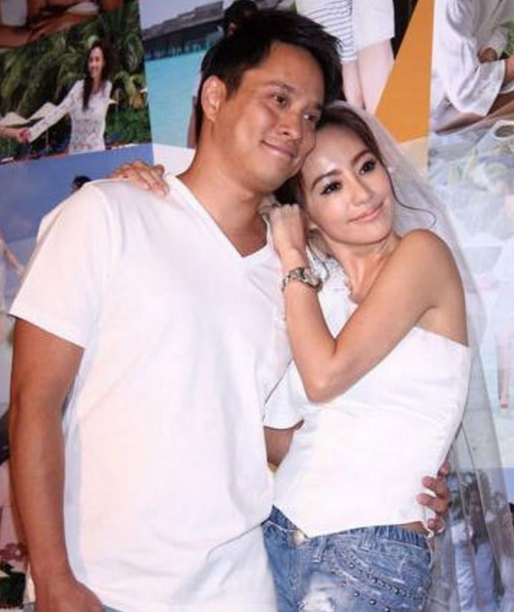 关颖与蒋友柏相恋时间不短,但两位都是不肯服软的性格,在一起久了摩擦