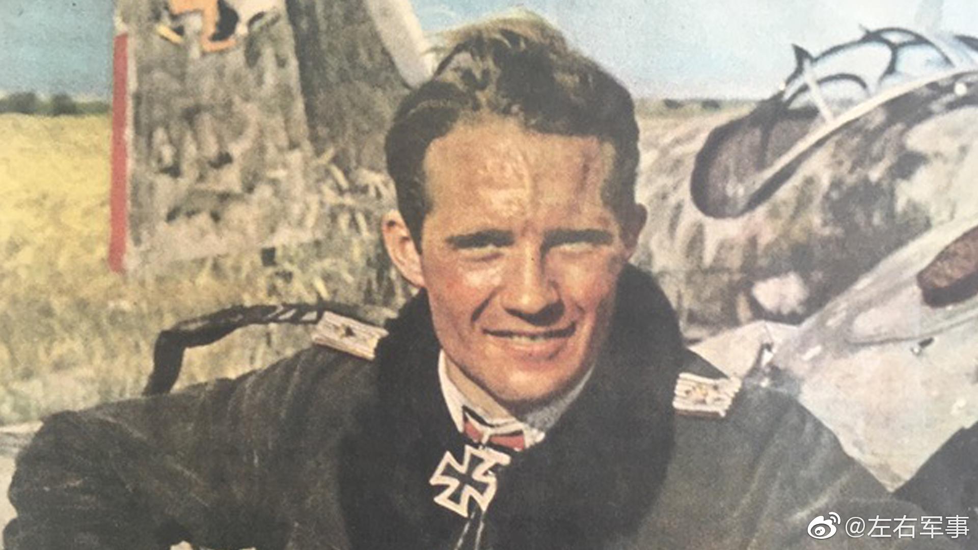 二战德军王牌飞行员弗兰茨·冯·韦拉和他的宠物狮子"辛巴"