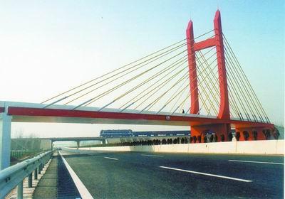说起40年前的道路情况,家住南阳市城区张衡街道茹楼社区的张中海回忆