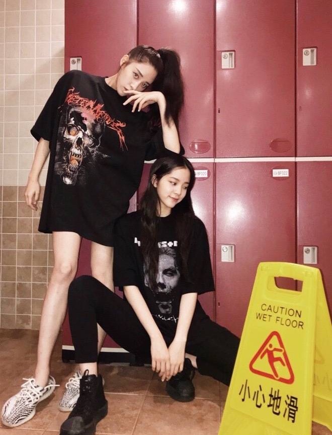 欧阳娜娜大长腿三姐妹合照谁的颜值最高