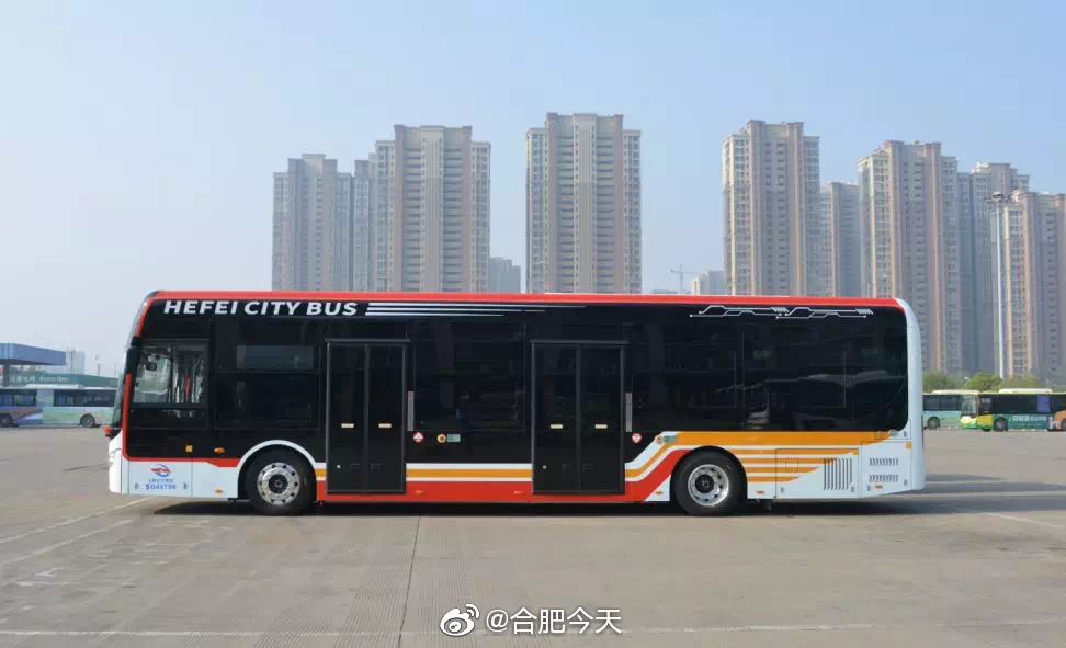 合肥投放76辆新型公交车