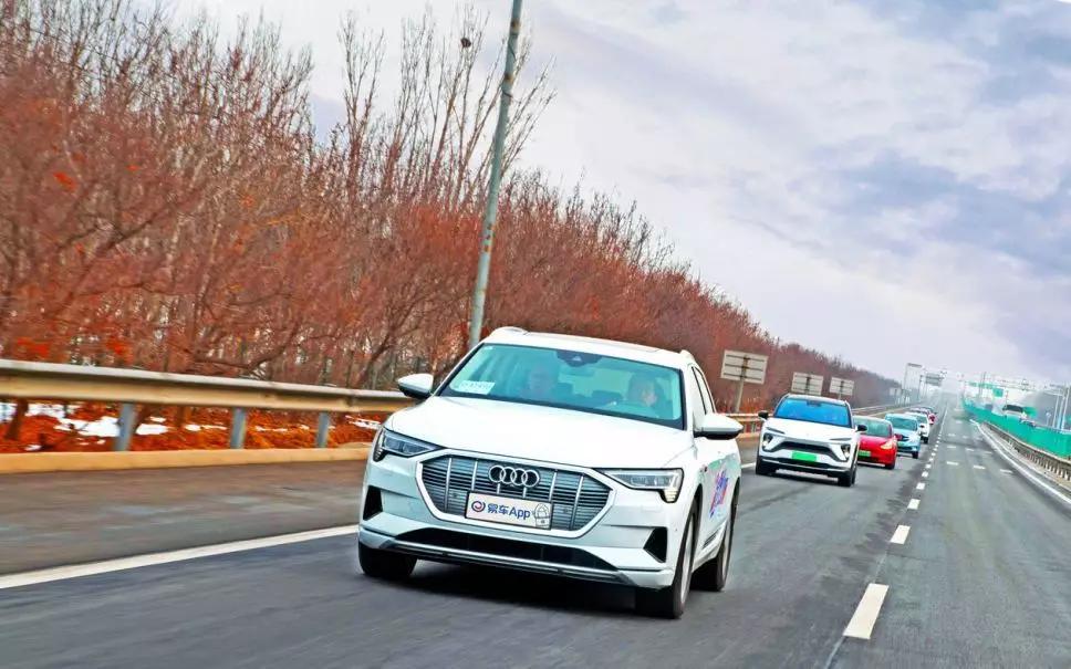 实测11款电动车冬季续航：奥迪e-tron偏差最小，小鹏表现出色