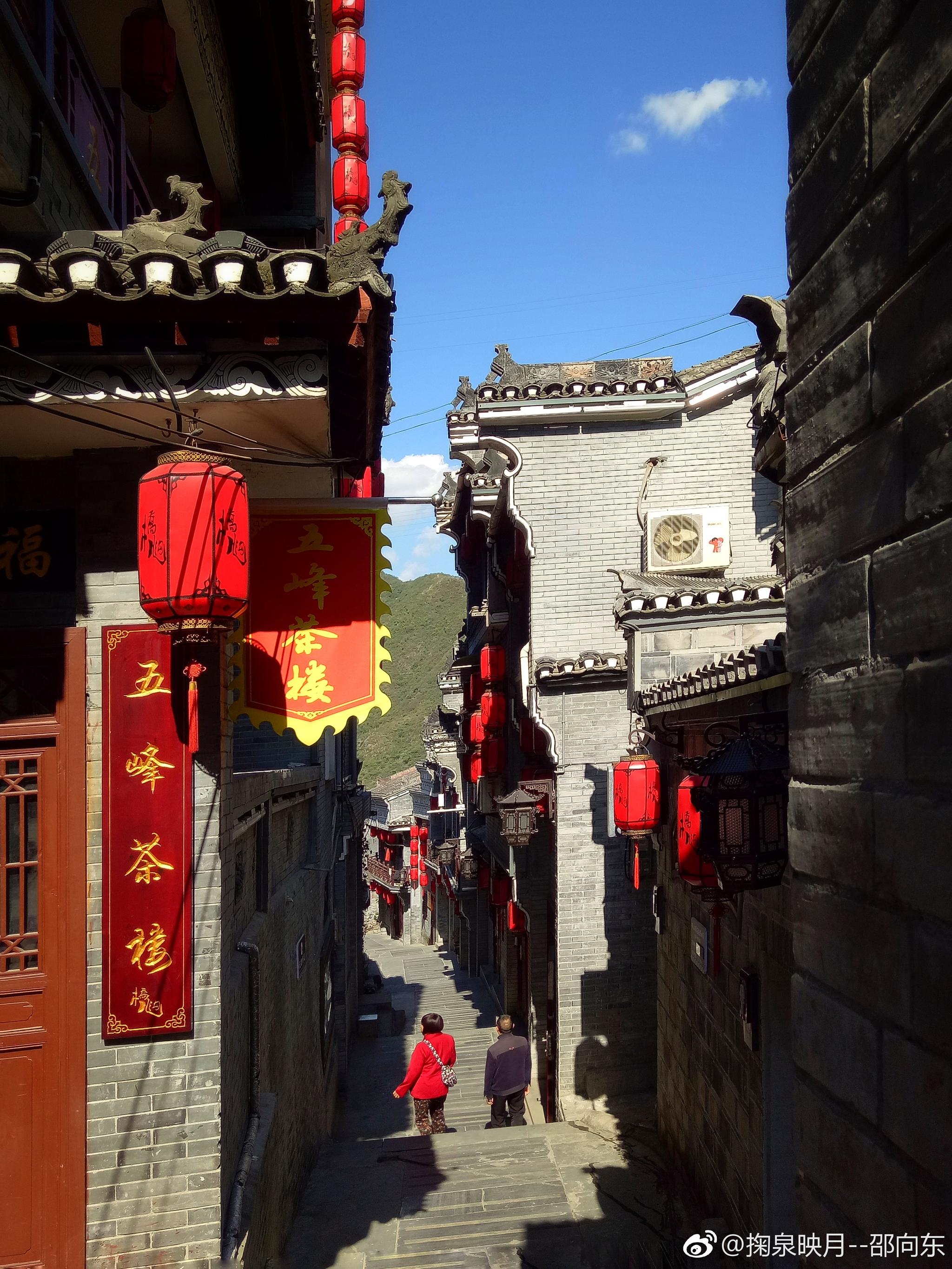 《桥儿沟的慢时光》  陕西白河县桥儿沟是一条很有传统的民清老街