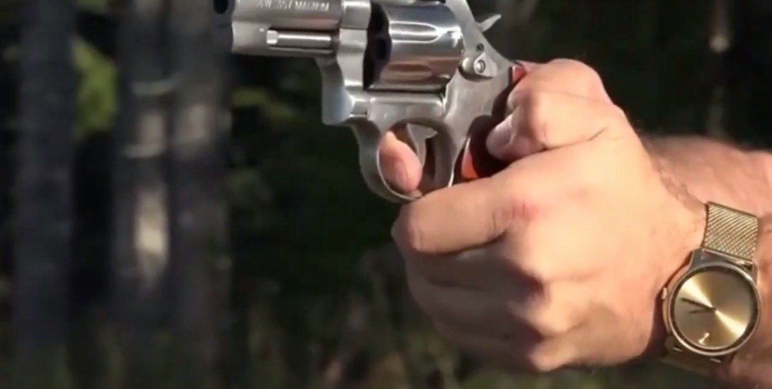 史密斯·韦森686系列左轮手枪,弹容量7发!