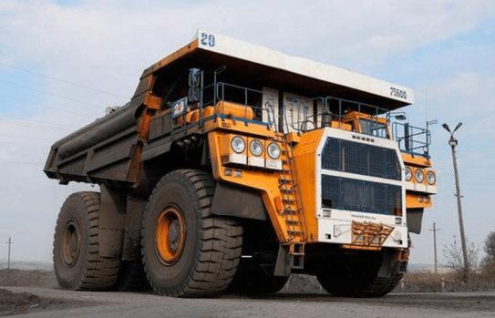 地表最"霸道"的十台巨无霸,3000马力起步,三层楼那么高!-新浪汽车