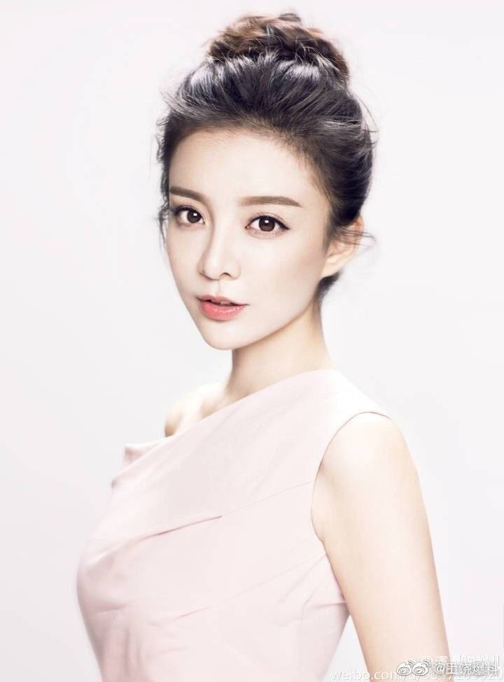 影视小花旦陈偌汐现身婺源篁岭