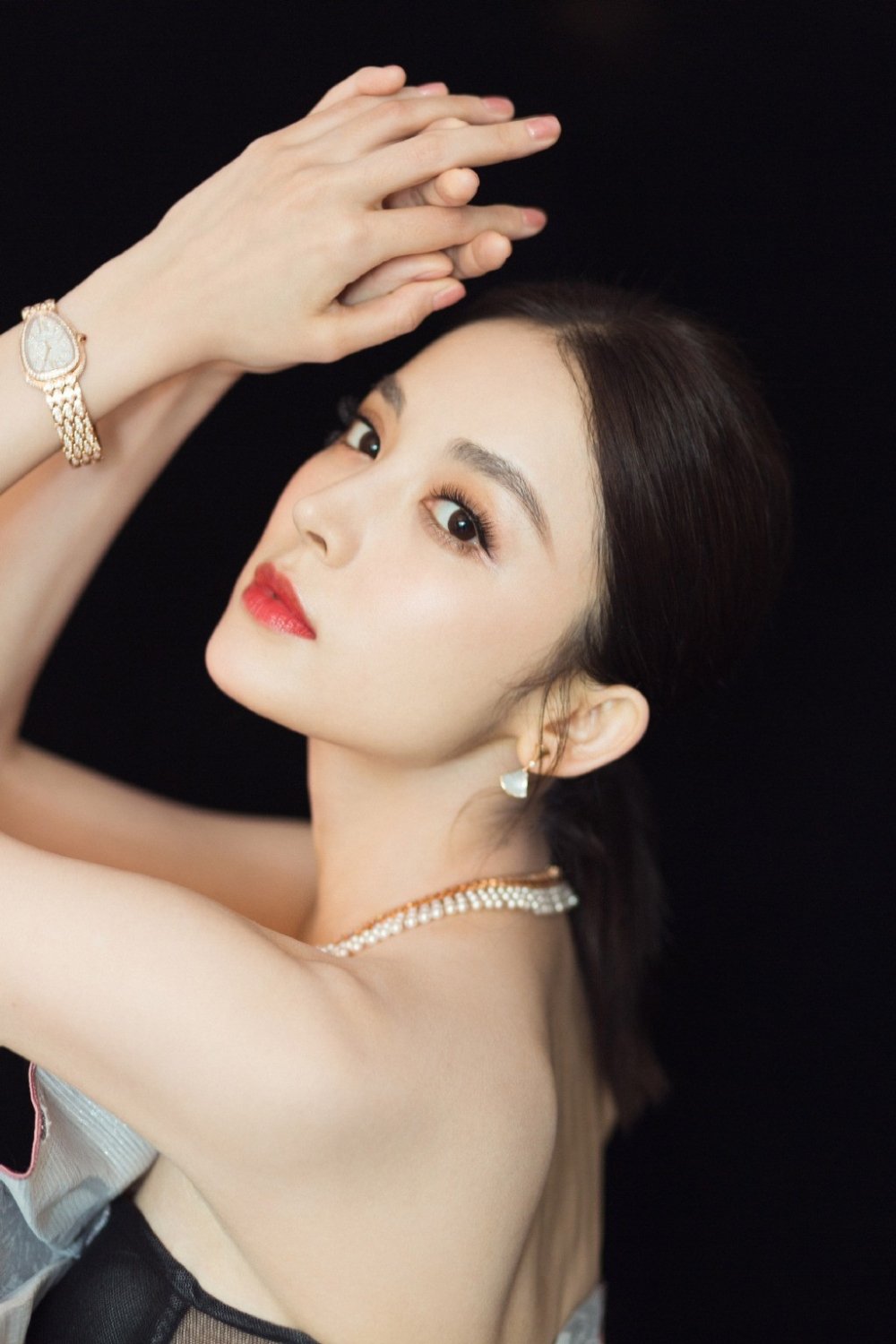 气质女星古力娜扎性感优雅时尚活动写真集|写真集|女星|性感_新浪新闻