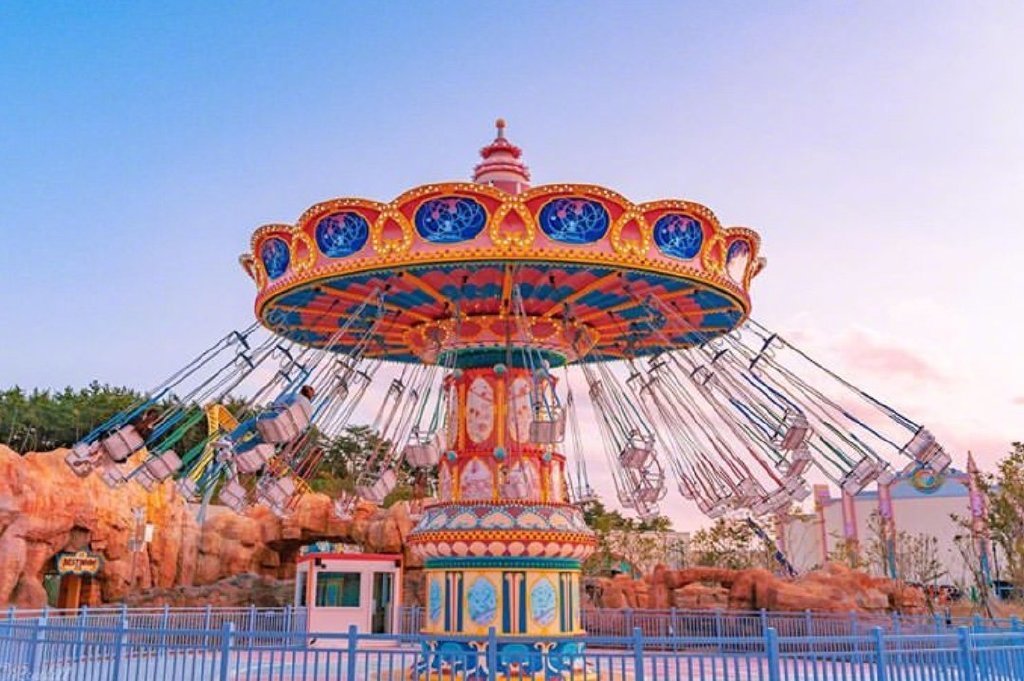 和喜欢的人一起去游乐园_高清图集_新浪网