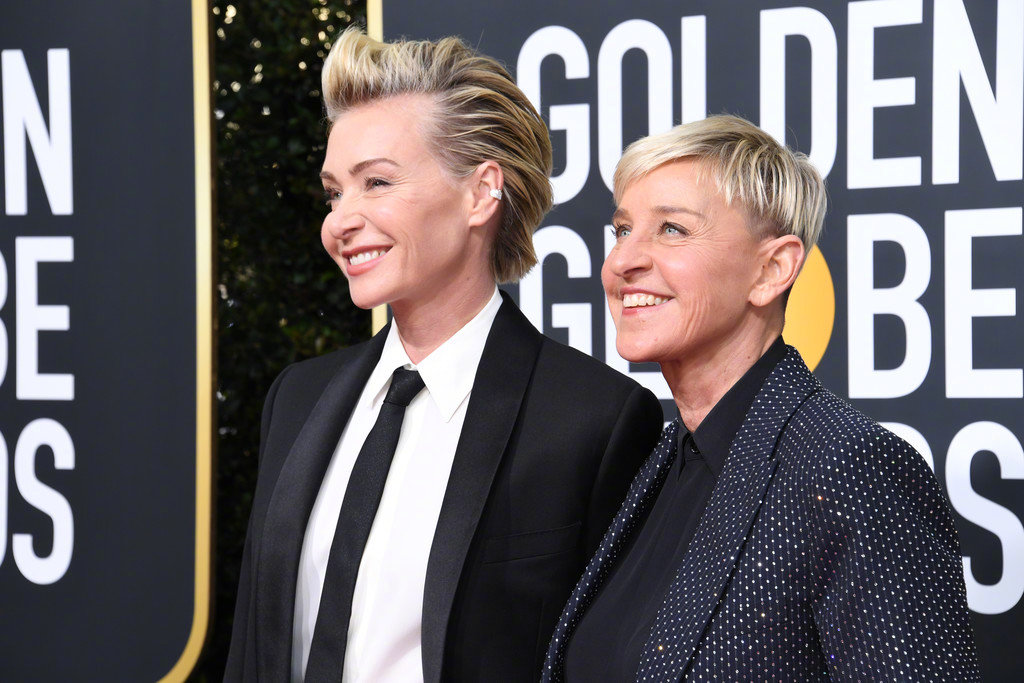 主持人艾伦·德詹尼丝和妻子portia de rossi亮相,一对帅气的爱侣.