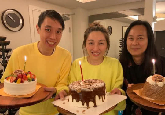 古巨基老婆陈韵晴过生日,一身休闲装扮出镜,身材并无一丝孕味