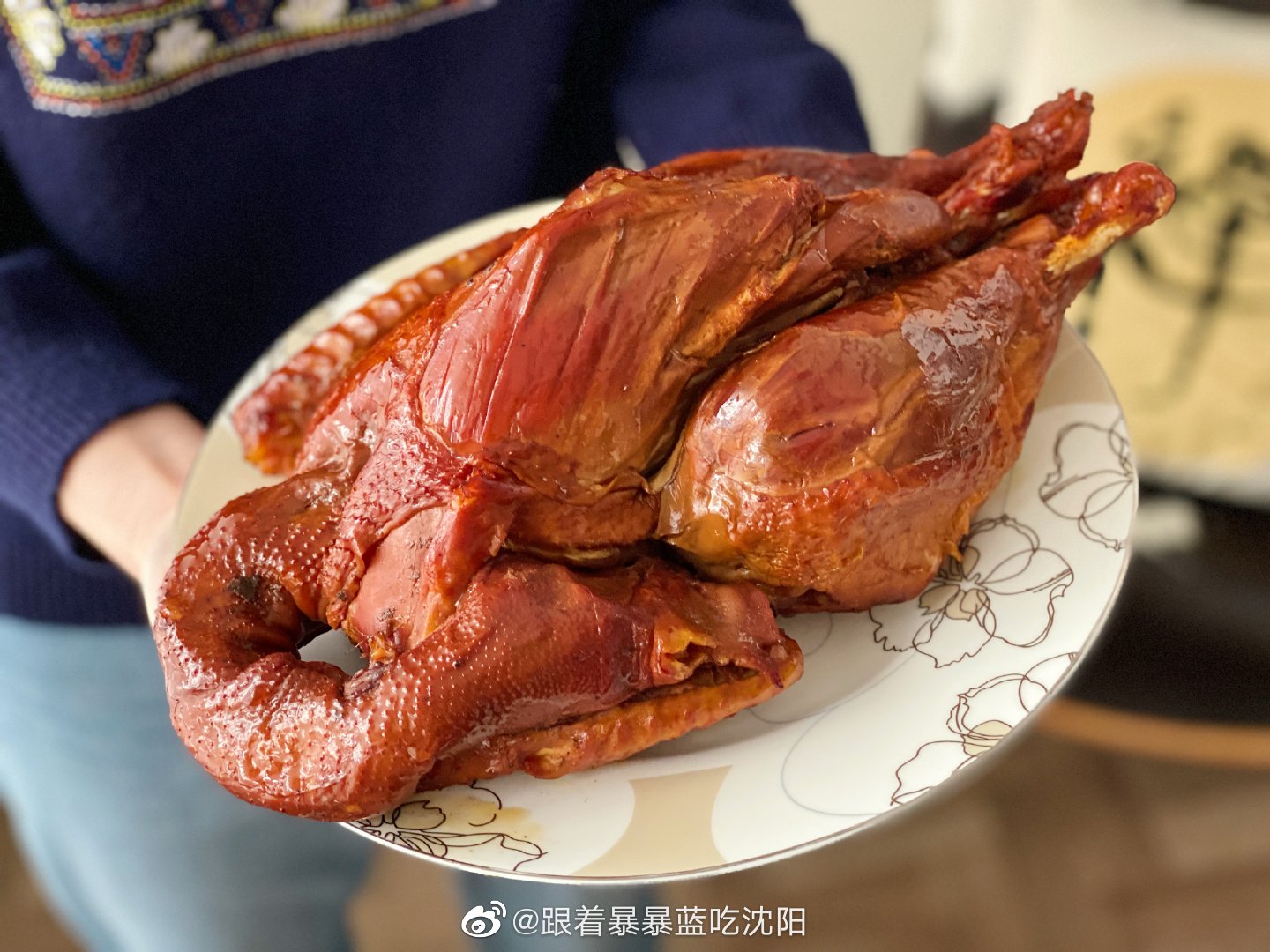 小时候觉得洪七公的鸡老香了,今天我觉得我这只笨烧鸡指定比他的香