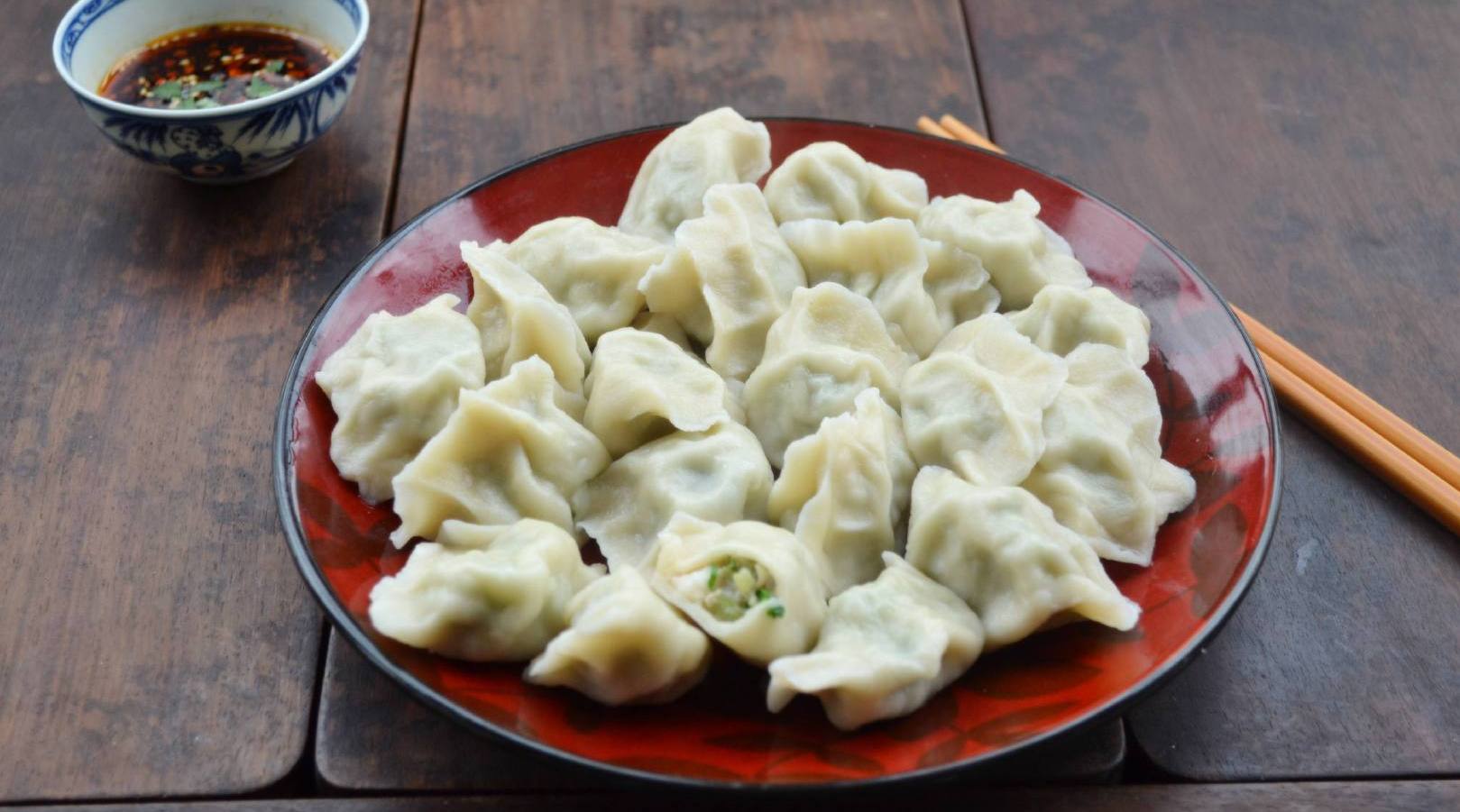 煮水饺总是破皮怎么办?注意这三点煮出劲道好吃的饺子