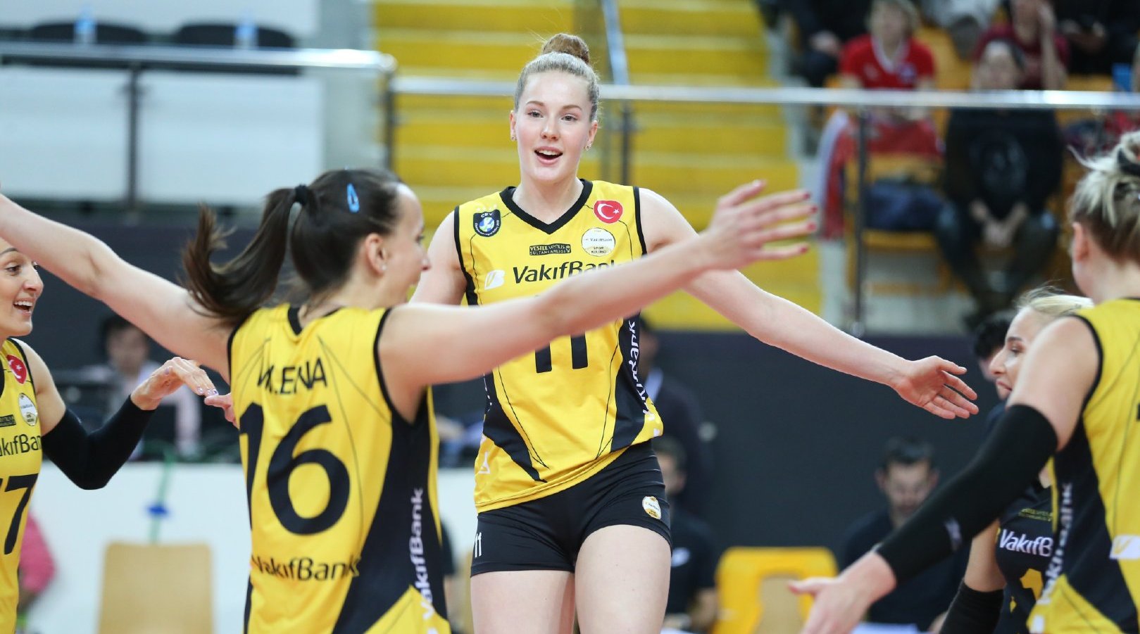 小组赛第6轮:瓦基弗银行3-0横扫加里宁格勒