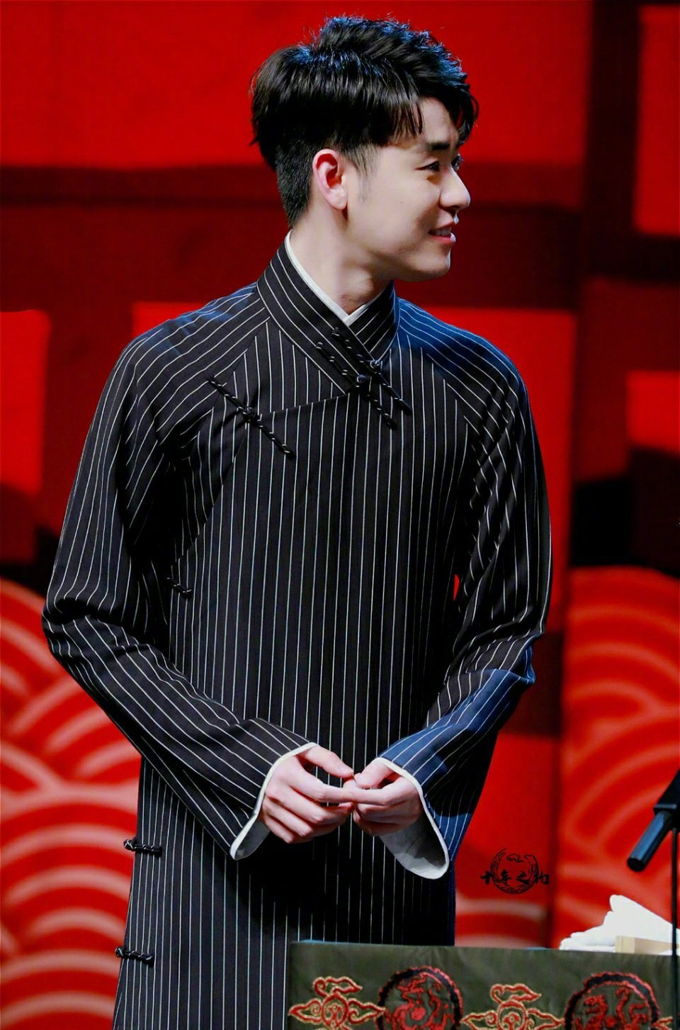 张云雷侧颜,温柔哥哥