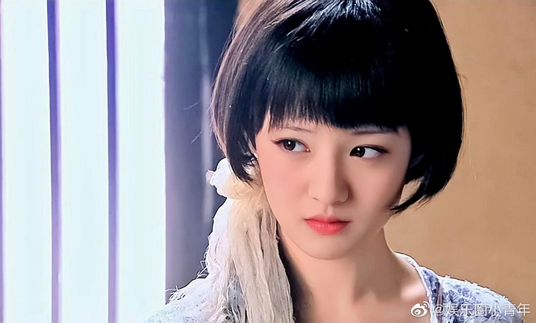 郑爽《凰图腾》宁彩蝶,脸上满满的胶原蛋白,这剧除了造型_高清图集