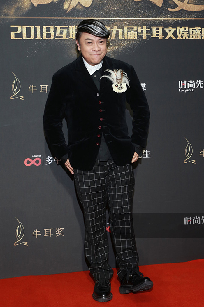 互联网文化特殊成就 :蔡康永和"天后"同获此项殊荣的还有董力.