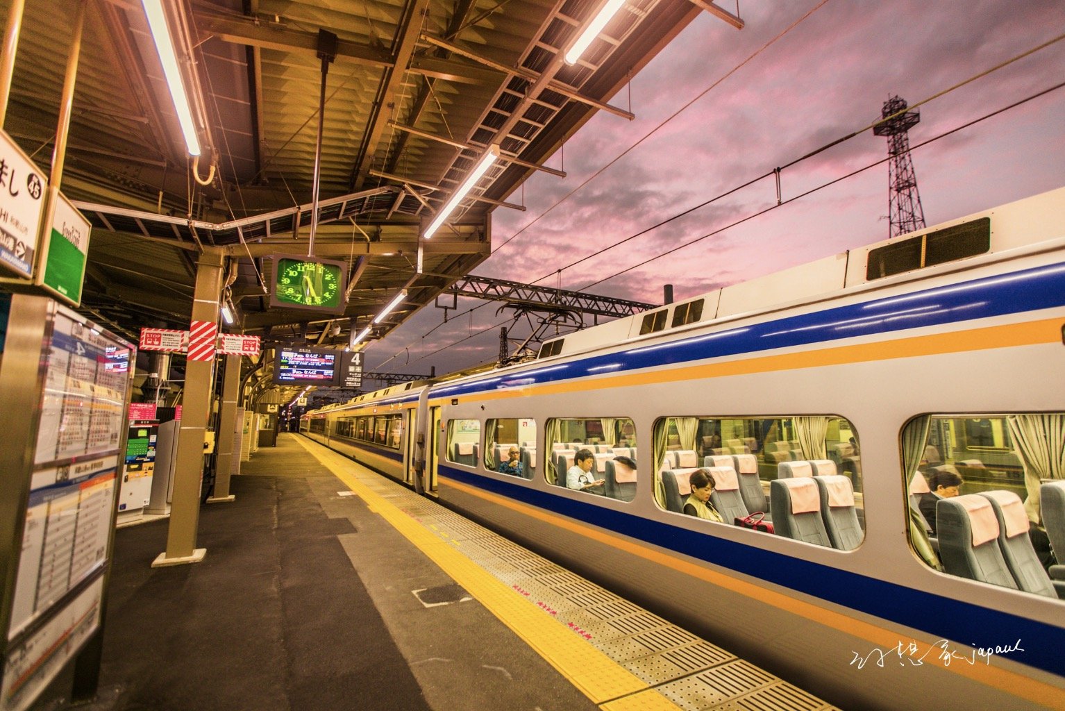 乘坐南海电车从关西机场一路驶向和歌山市 路过加太春日神社