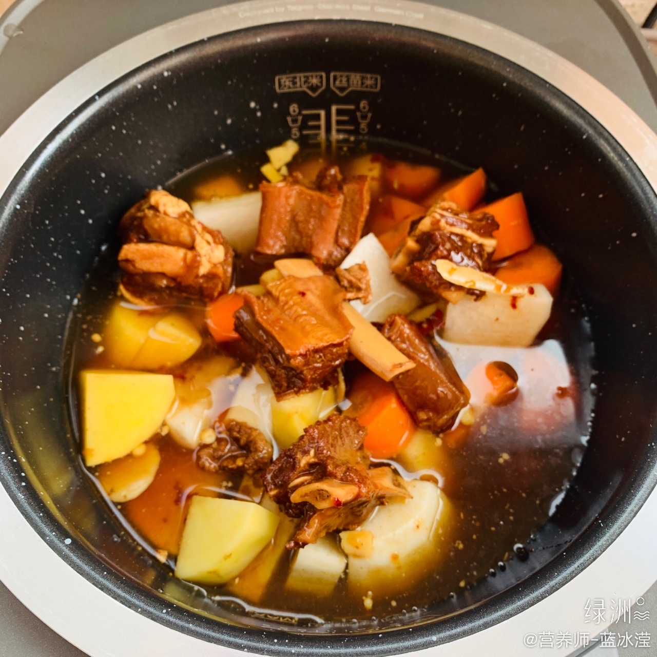 炖菜喽 带娃又要做饭 每天吃点省事又健康的就很重要 炖菜喽 带娃又要做饭 每天吃点省事又健康的就很重要
