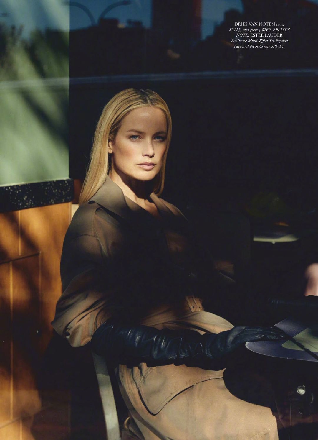 超模卡洛琳·莫菲carolyn murphy 身穿bottega veneta 登上《 harper