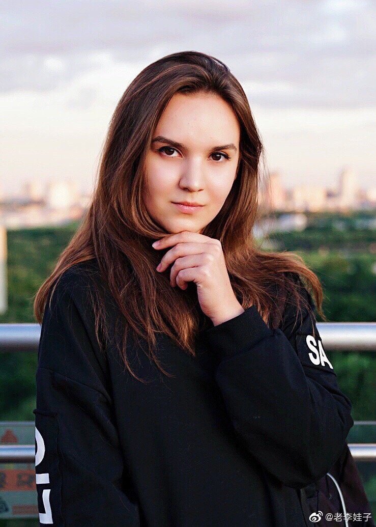 艾琳娜 @随手拍长春 @a7club a7r2 24-70