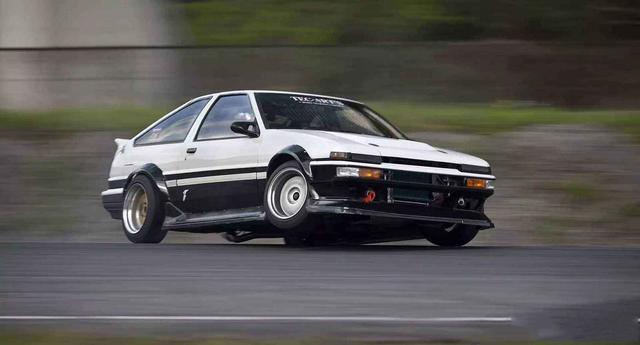 延续ae86的激情,全新一代卡罗拉卷土重来,能否再战秋名山