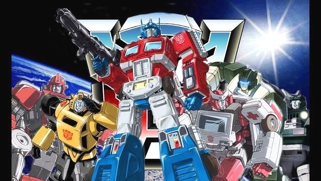 依旧记得每天吃完晚饭,守在电视机前等着看汽车人大战霸天虎的时光